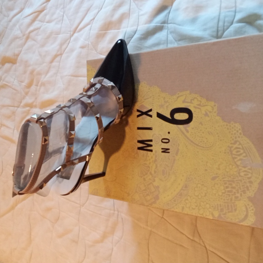 Pointed Toe Spiked heal